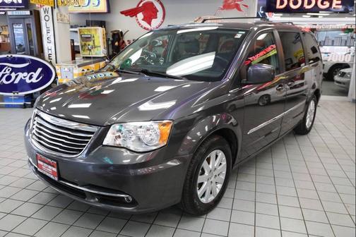 2015 Chrysler Town & Country Touring