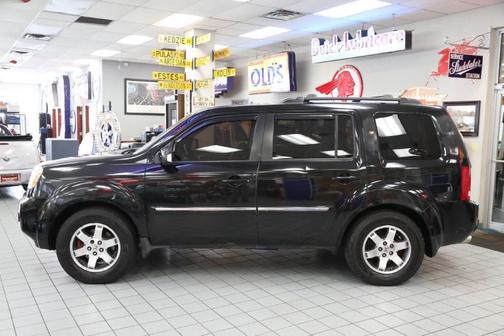 Black 2009 Honda Pilot Touring