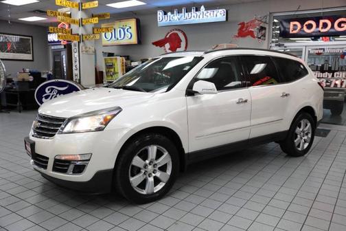 White 2014 Chevrolet Traverse LTZ