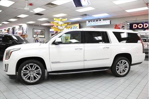 2020 Cadillac Escalade ESV Premium Luxury