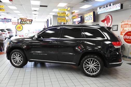 Black 2017 Jeep Grand Cherokee Summit