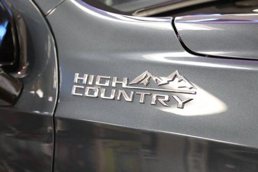 Shadow Gray Metallic 2021 Chevrolet Tahoe High Country