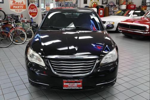 2014 Chrysler 200 LX