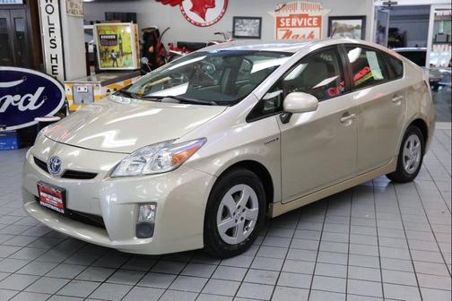 2010 Toyota Prius III