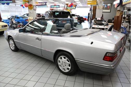 1995 Mercedes-Benz E-Class E 320