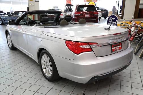 2011 Chrysler 200 Touring