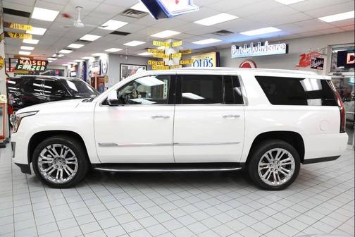 2020 Cadillac Escalade ESV Premium Luxury