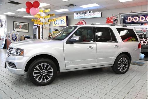 2015 Lincoln Navigator Base