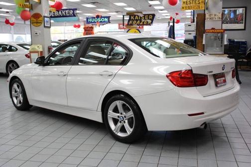 White 2013 BMW 320 i xDrive