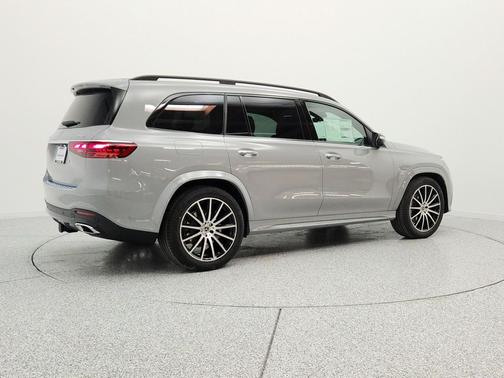 MANUFAKTUR Alpine Grey 2026 Mercedes-Benz GLS 450 4MATIC