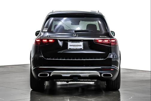 2026 Mercedes-Benz GLS 450 4MATIC