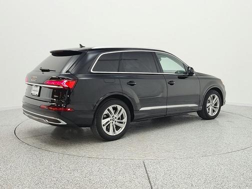 2023 Audi Q7 55 Prestige