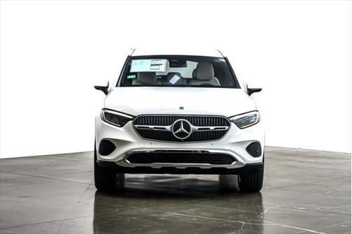 2025 Mercedes-Benz GLC 350e Base