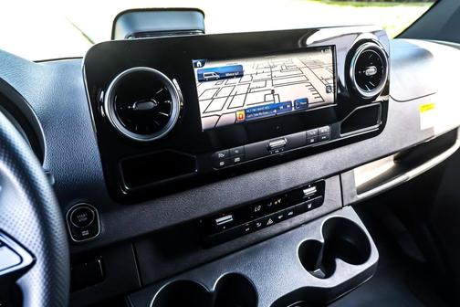 2025 Mercedes-Benz Sprinter 2500 Standard Roof