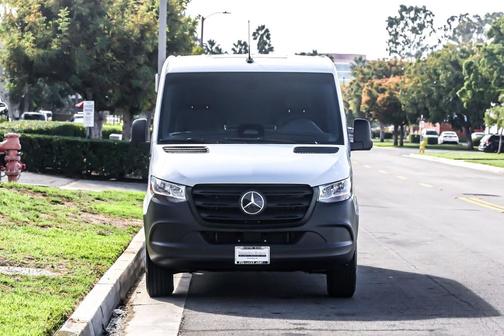 2025 Mercedes-Benz Sprinter 2500 Standard Roof