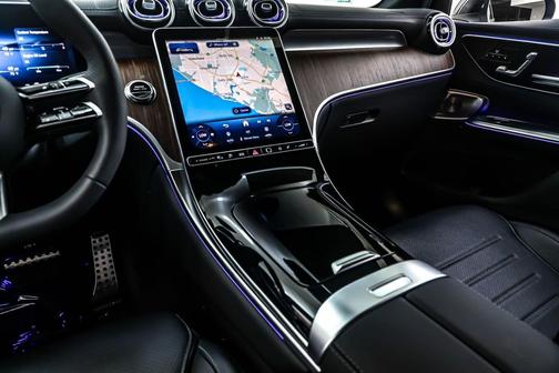 2025 Mercedes-Benz GLC 350e Base