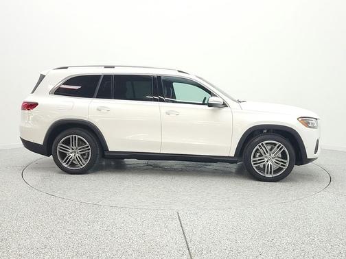 Polar White 2026 Mercedes-Benz GLS 450 4MATIC