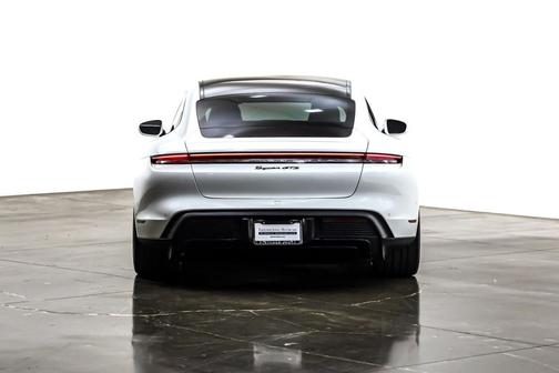 2024 Porsche Taycan GTS