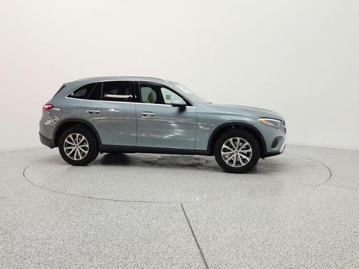 Verde Silver Metallic 2026 Mercedes-Benz GLC 300 Base