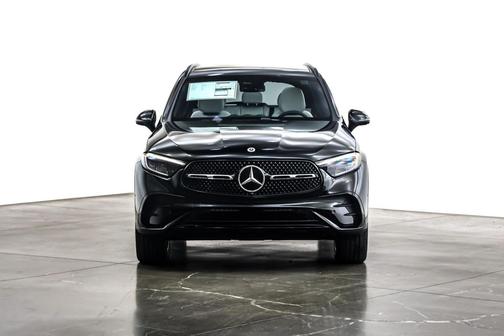 2026 Mercedes-Benz GLC 300 Base