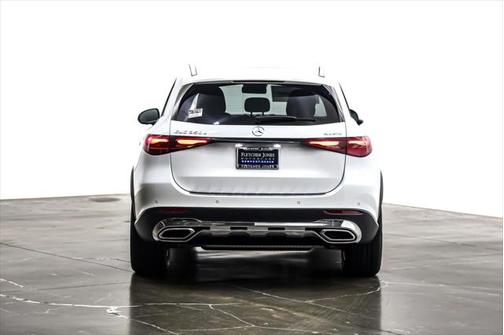 2025 Mercedes-Benz GLC 350e Base