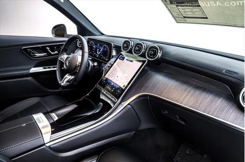 2025 Mercedes-Benz GLC 350e Base