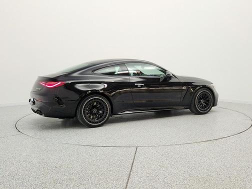 Obsidian Black Metallic 2026 Mercedes-Benz AMG CLE 53 4MATIC+