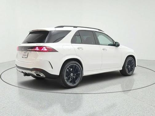 Polar White 2027 Mercedes-Benz GLE 450 4MATIC