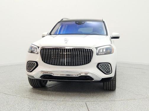 MANUFAKTUR Moonlight White Metallic 2026 Mercedes-Benz Maybach GLS 600 4MATIC