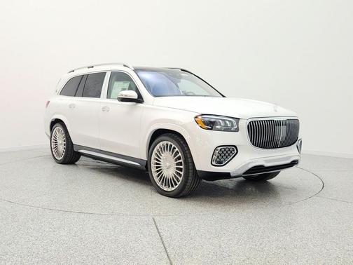 MANUFAKTUR Moonlight White Metallic 2026 Mercedes-Benz Maybach GLS 600 4MATIC