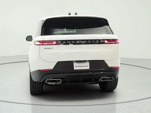 Fuji White 2025 Land Rover Range Rover Sport SE