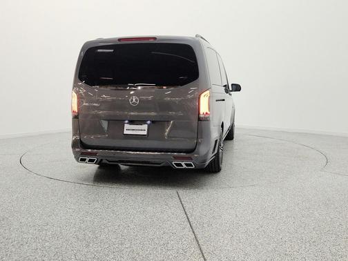 Selenite Grey Metallic 2022 Mercedes-Benz Metris Base
