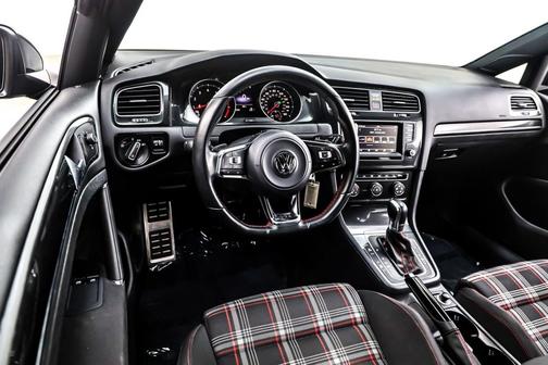 2015 Volkswagen Golf GTI 2.0T S 4-Door