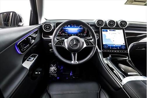2025 Mercedes-Benz GLC 350e Base