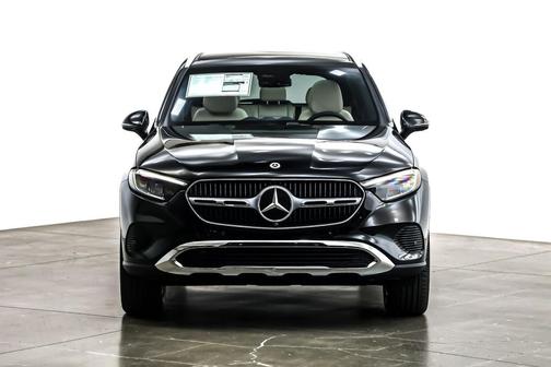 2026 Mercedes-Benz GLC 300 Base