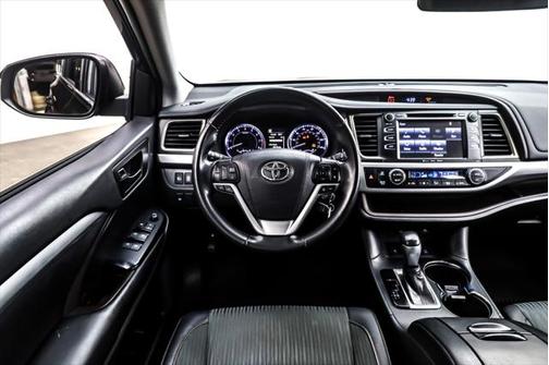2019 Toyota Highlander LE Plus