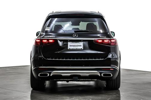 2026 Mercedes-Benz GLS 450 4MATIC