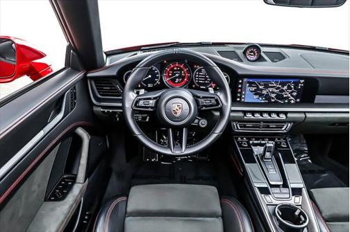 2023 Porsche 911 Carrera GTS