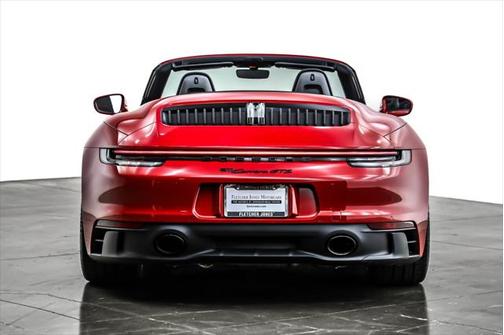 2023 Porsche 911 Carrera GTS