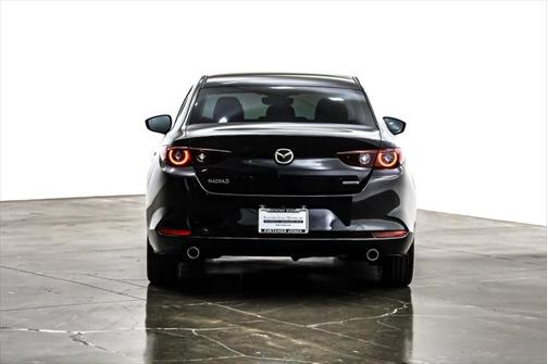 2022 Mazda Mazda3 FWD w/Preferred Package