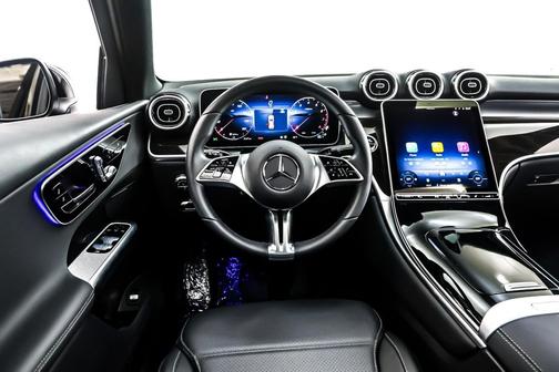 2025 Mercedes-Benz GLC 300 Base