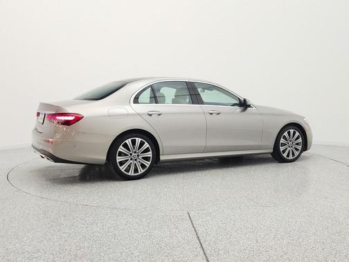 Mojave Silver Metallic 2022 Mercedes-Benz E-Class E 350