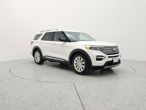 Star White Metallic Tri-Coat 2023 Ford Explorer Limited