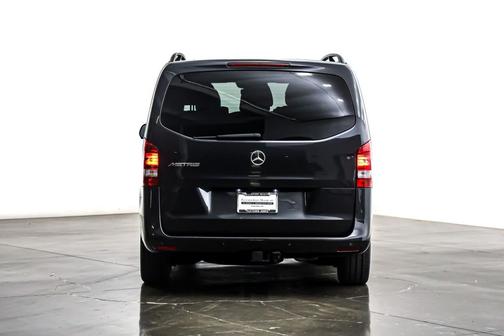 2022 Mercedes-Benz Metris Base
