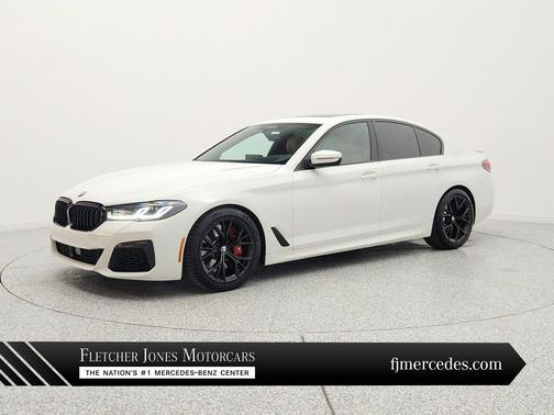 Alpine White 2023 BMW 540 i