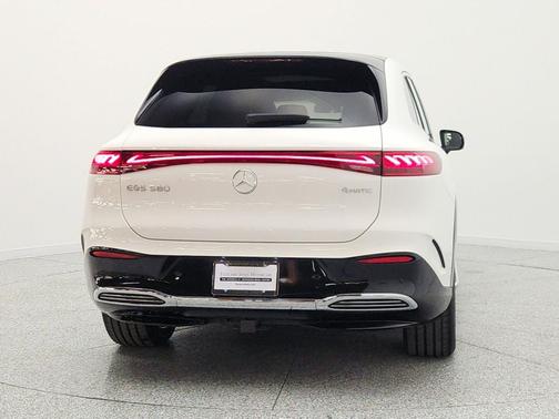 Polar White 2023 Mercedes-Benz EQS 580 4MATIC