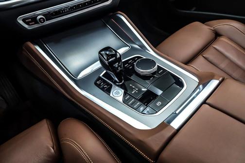 2022 BMW X6 xDrive40i