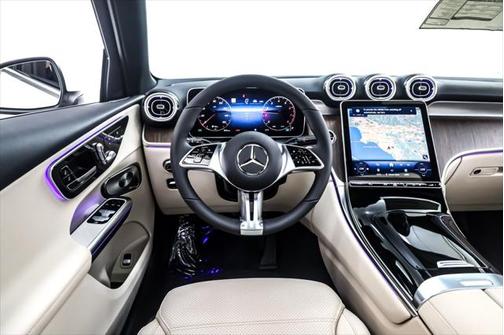 2025 Mercedes-Benz GLC 300 Base