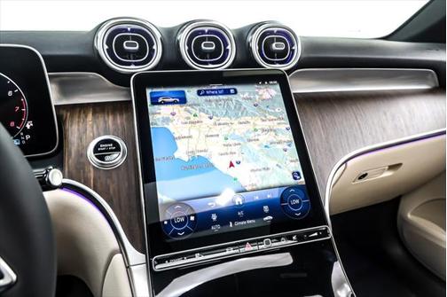 2025 Mercedes-Benz GLC 300 Base