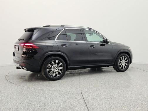 Obsidian Black Metallic 2026 Mercedes-Benz GLE 350 4MATIC